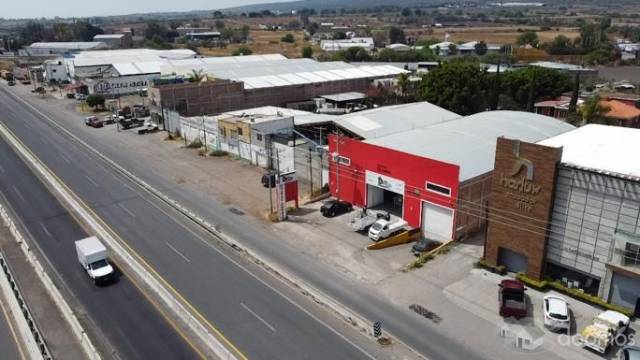 SE RENTA BODEGA EN CARR. CELAYA-SALVATIERRA KM 5