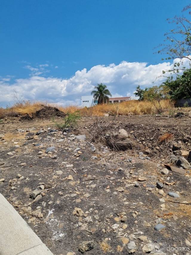 Terreno en el Fraccionamiento Lomas de Cocoyoc, Municipio de Atlatlahucan, Morelos.