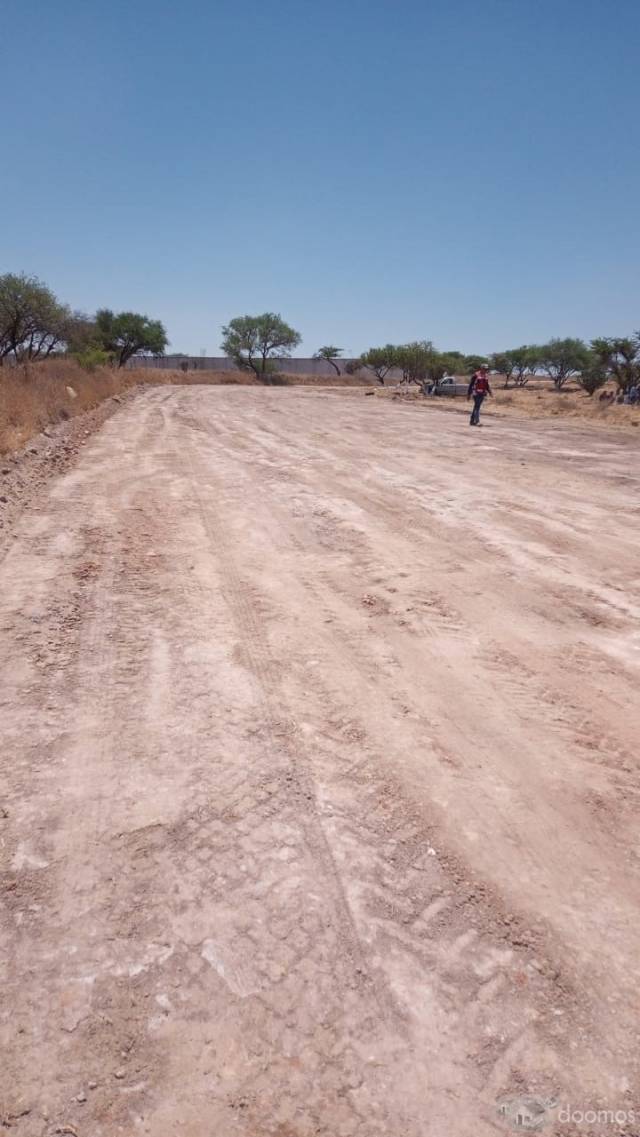 Terreno 200 m2 en venta cerca de Club de Golf, R. de las Peñas.