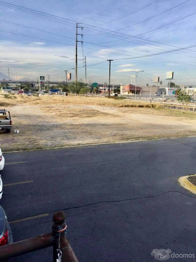 TERRENO EN RENTA EN AVENIDA EN SAN NICOLÁS, Sobre el Anillo Vial Juan Pablo Segundo , CASI ESQUINA CON RÓMULO GARZA.