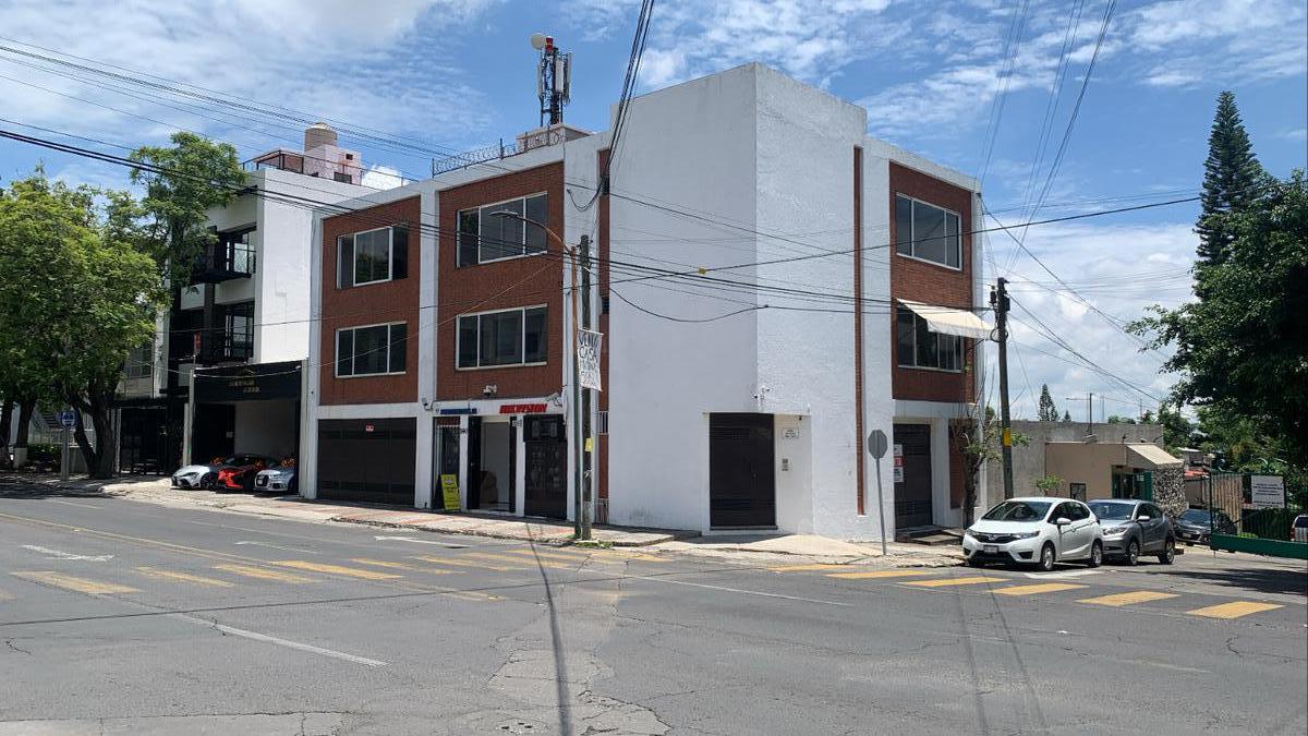 Venta de Edificio Comercial en  Río Mayo