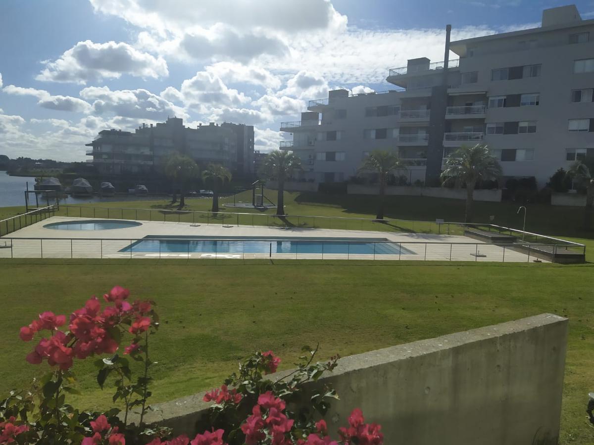 Departamento - 3  Dorm.  Islas del Canal-Increible Vista