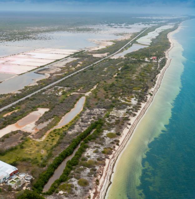 Terreno en  venta frente al mar