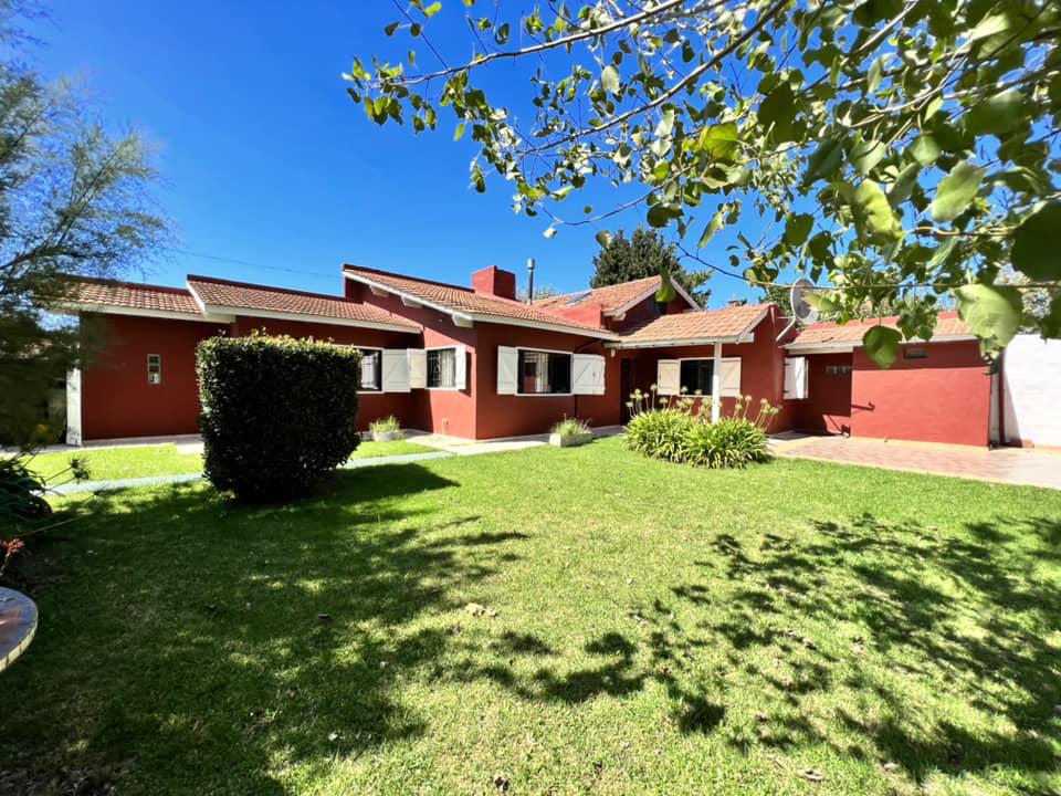 Casa con piscina Santa Elena