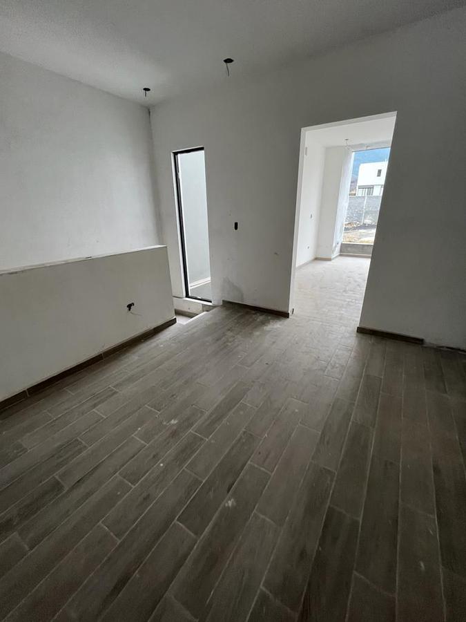 Casa en Venta Alamo Sur,Santiago sector con amenidades