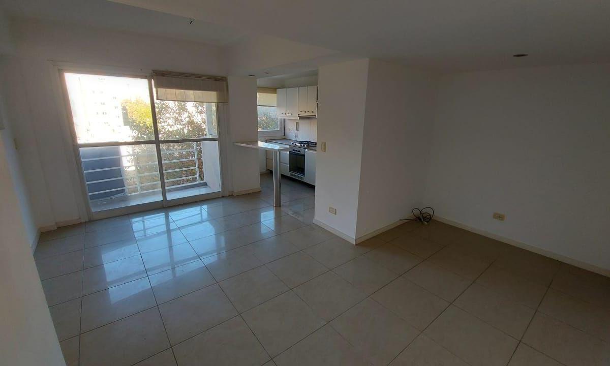 Departamento en venta 2 ambientes c cochera en La Perla