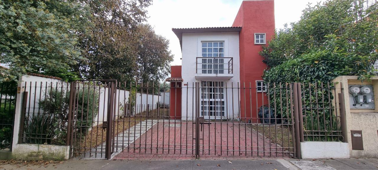 CASA EN VENTA VILLAS DEL CAMPO TAHOE EN CALIMAYA A 15 MINUTOS GALERIAS METEPEC