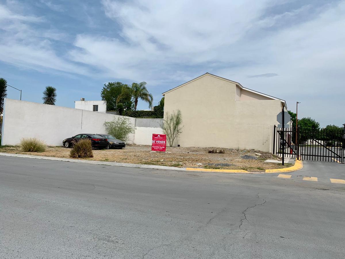 Terreno con uso de Suelo Comercial en  Venta en Las Lomas,  Garcia NL