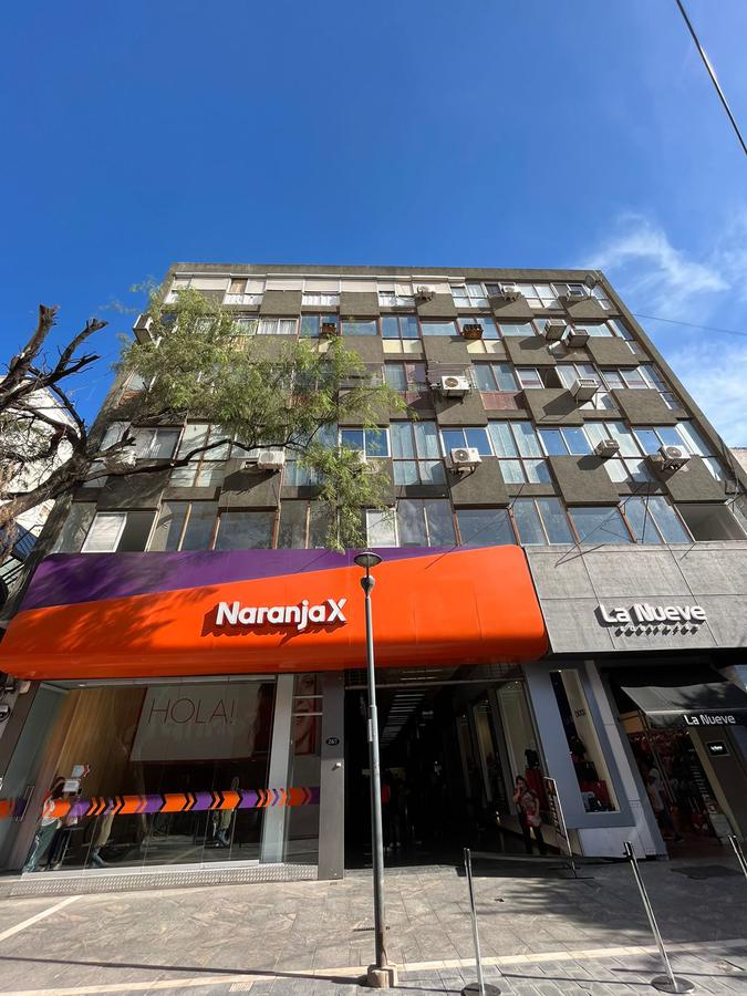 VENTA - PISO COMPLETO CON TERRAZA - 450M2 - 9 DE JULIO CENTRO DE CBA