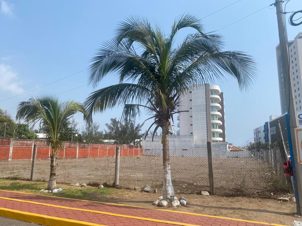 Terreno en Venta - Fraccionamiento Las Americas, Boca del Rio, Ver.