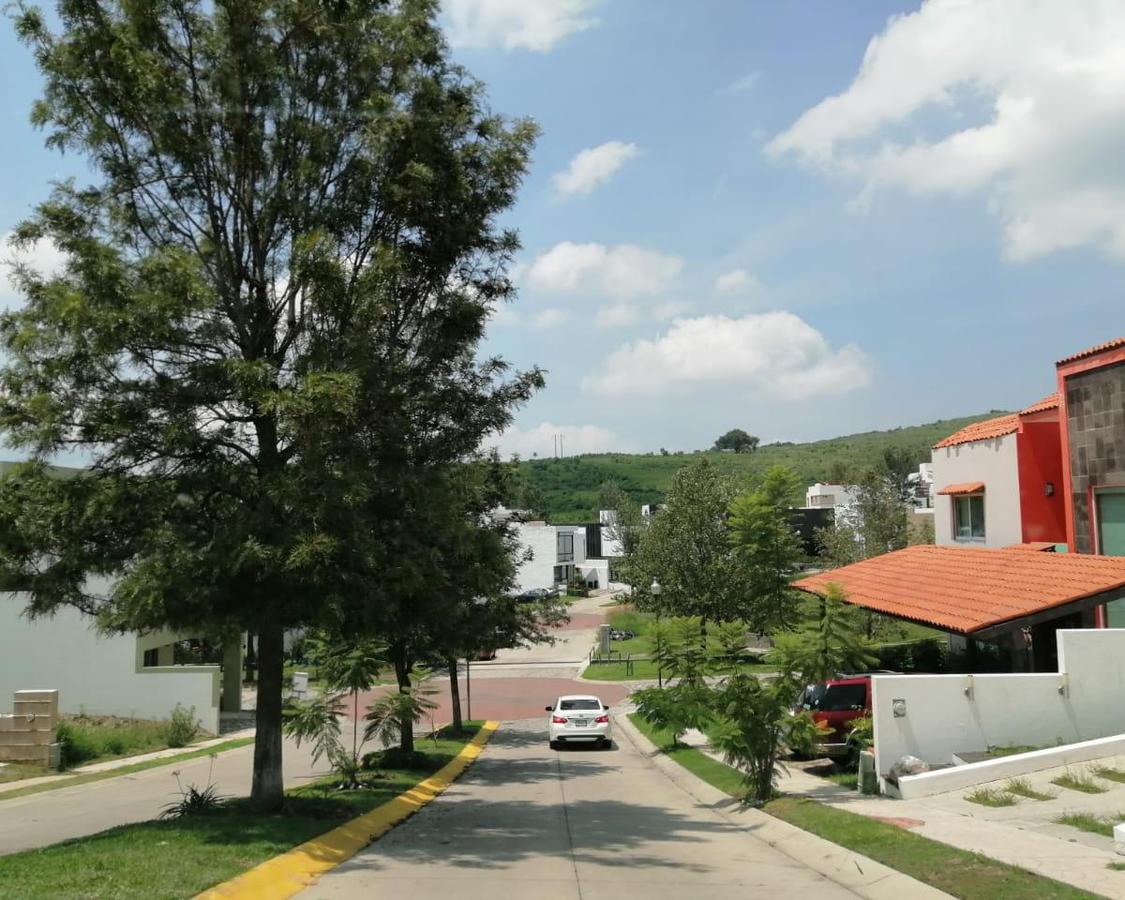 TERRENOS EN VENTA CONDOMINIO SENDERO MONTEVERDE