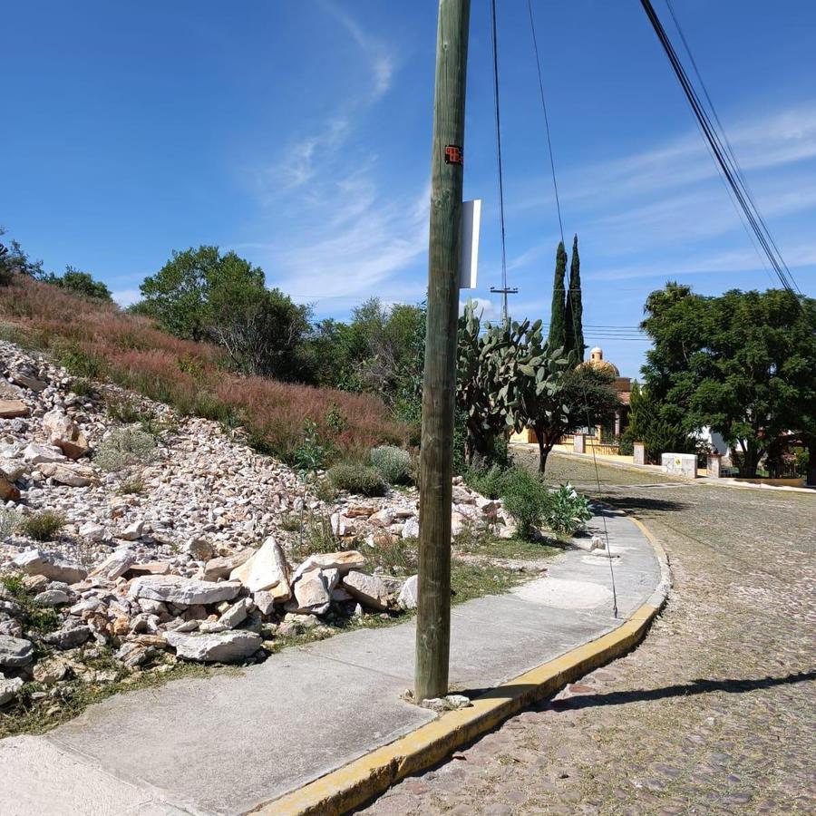 TERRENO VIÑEDOS TEQUISQUIAPAN SUP. 1,050 MTS