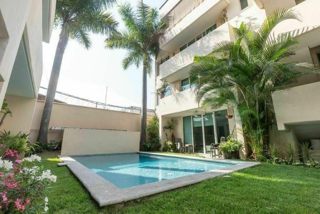 Departamento en Venta en Versalles Puerto Vallarta excelente precio y ubicación.