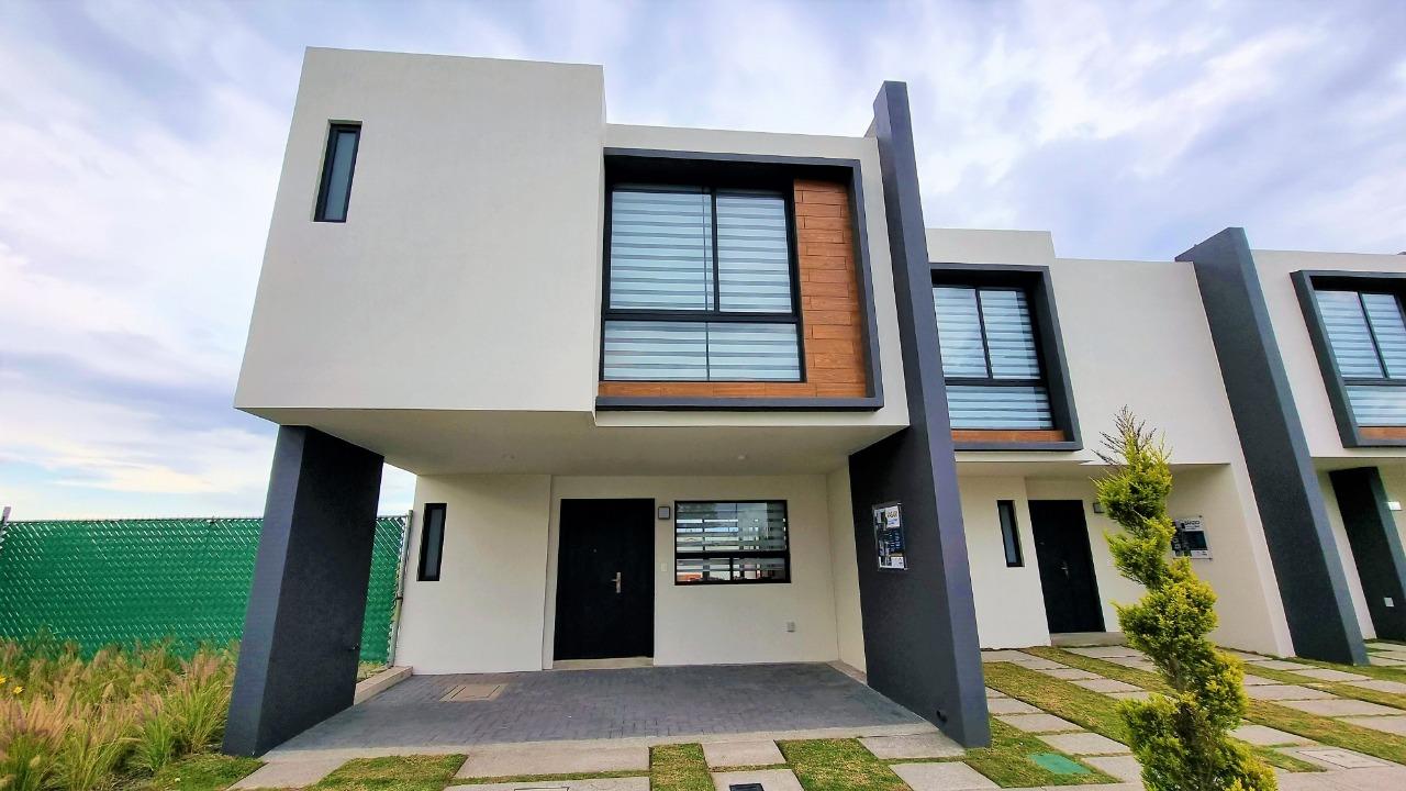 CASA EN VENTA EN AUREA RESIDENCIAL MODELO VASARI EN LA ZONA DEL AEROPUERTO DE TOLUCA