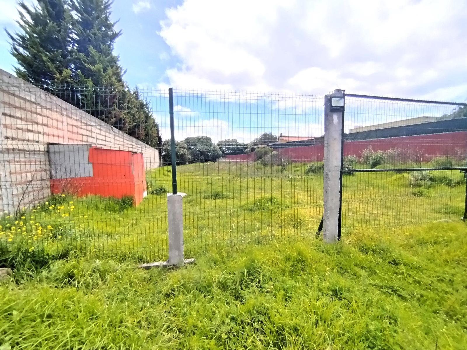 Vendo terreno en Cacalomacan, Toluca, Estado de México con excelente ubicación sobre Av. Jinetes.