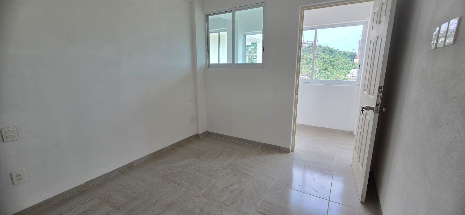 SE VENDE DEPARTAMENTO POR SAMS FARALLON, EN ACAPULCO, CON ALBERCA