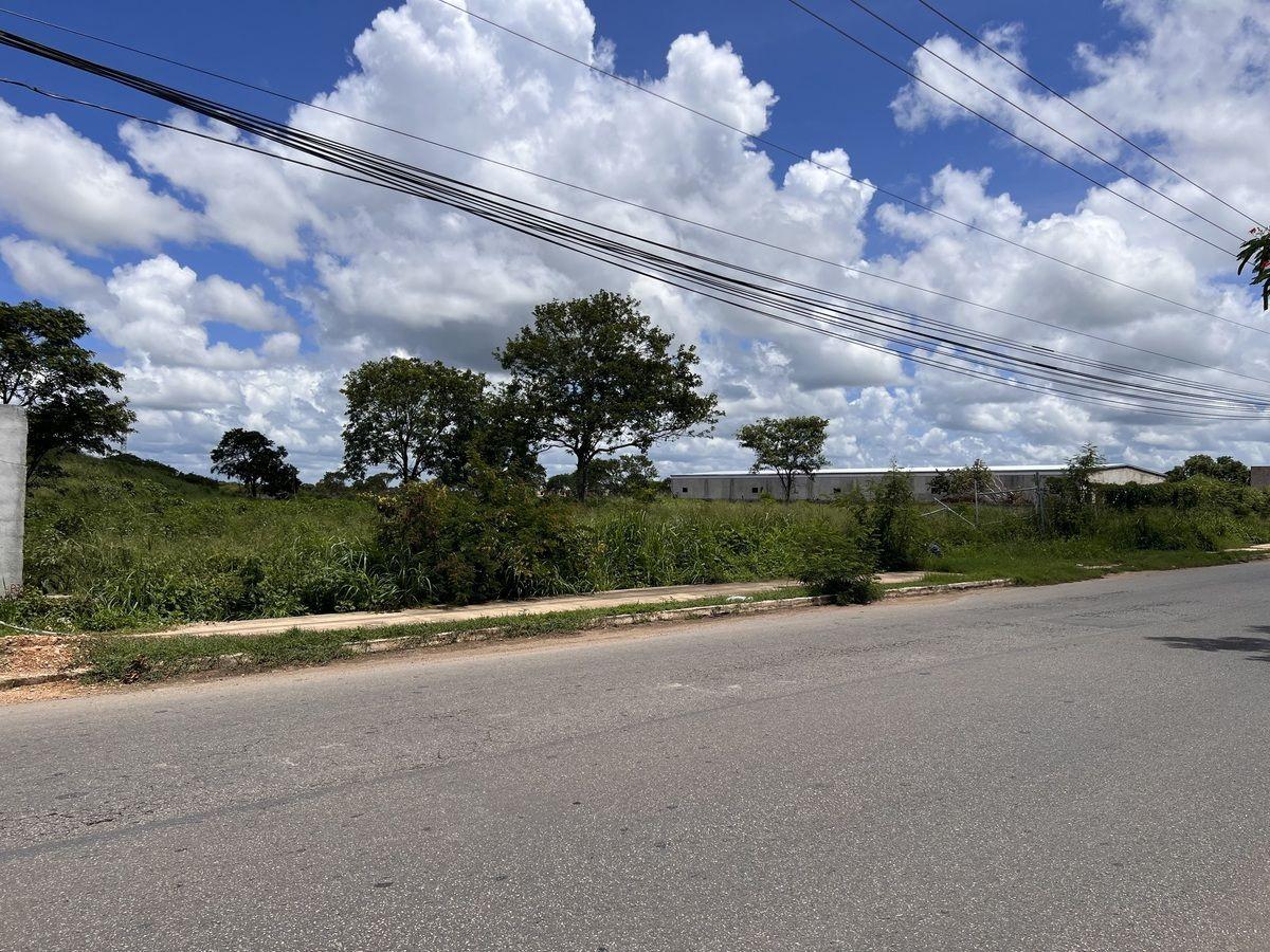 TERRENO EN RENTA EN MÉRIDA