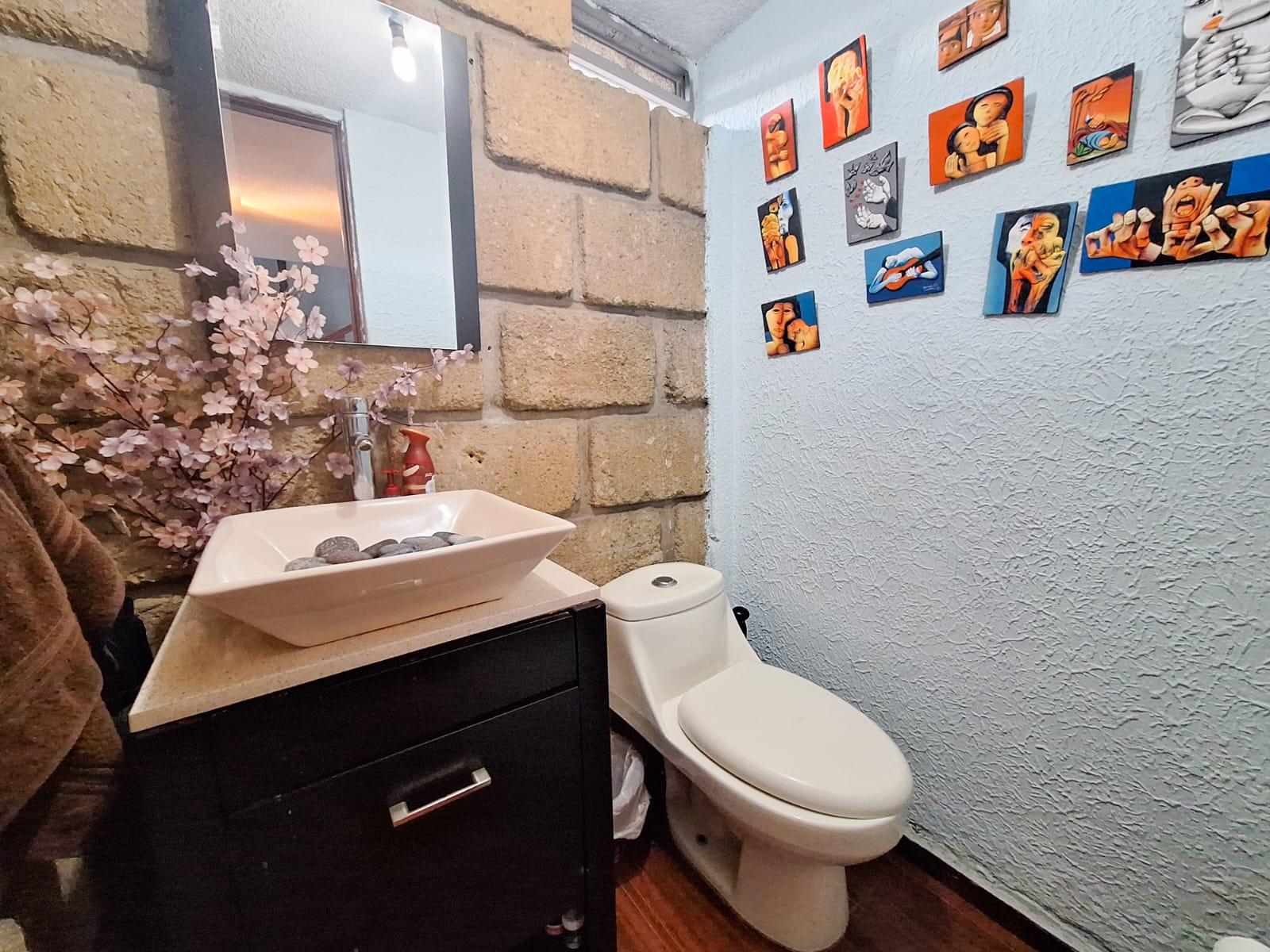 CASA EN VENTA, COL. INDEPEDENCIA, TOLUCA, MEX.