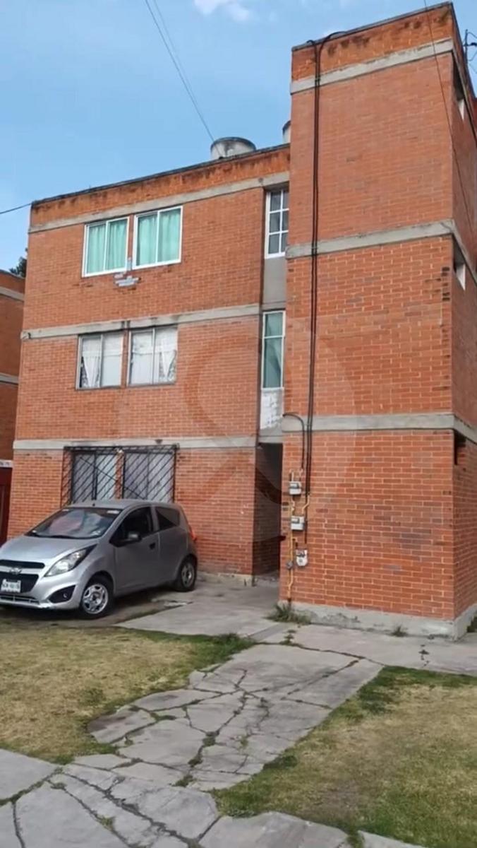 Departamento en venta en la crespa remodelado 3 Recámaras