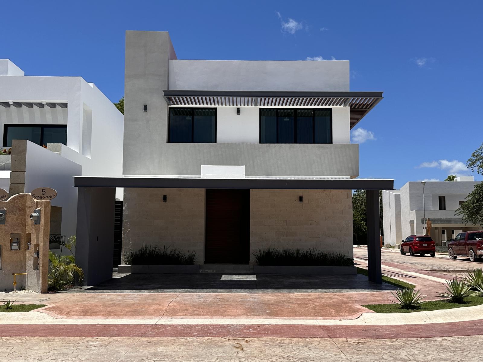 Casa en venta en LAGOS DEL SOL en Cancún