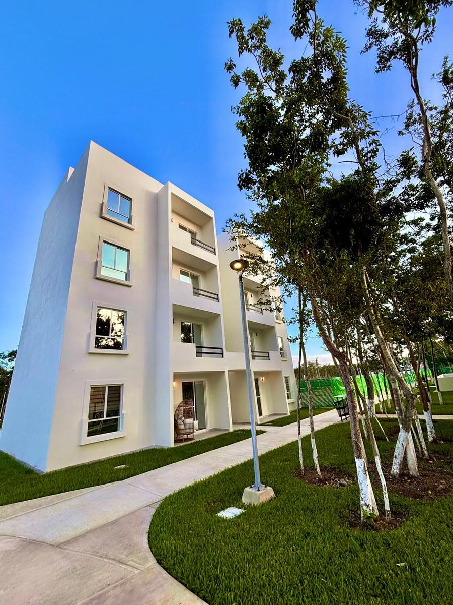 Departamento en venta en Playa del Carmen de de 2 habitaciones a 8 minutos de la playa