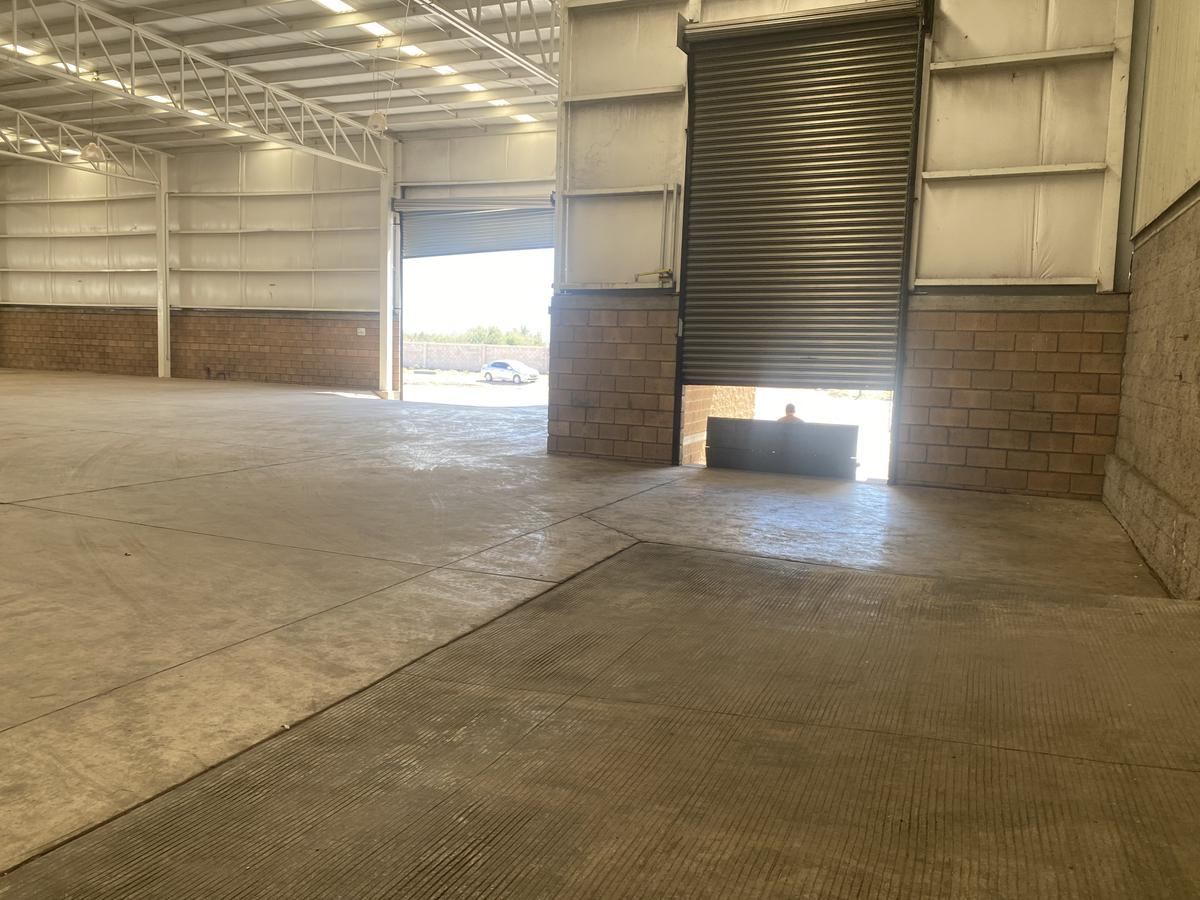 SE RENTA BODEGA DE 2350 M2, EN HERMOSILLO SONORA, SALIDA A NOGALES KM 5.5