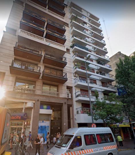 Cordoba centro-Av.Velez Sarsfield 200-2 y1/2 amb.c/balcón-m.buen depto.!57m2- A 200mts Patio Olmos