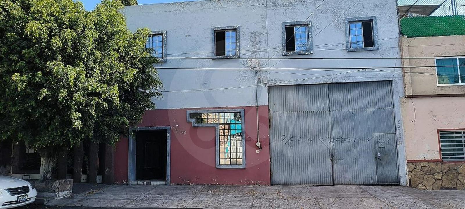 BODEGA COMERCIAL  O TERRENO A 10 MIN. CENTRO DE GUADALAJARA ZONA OBREGON Y MEDRANO