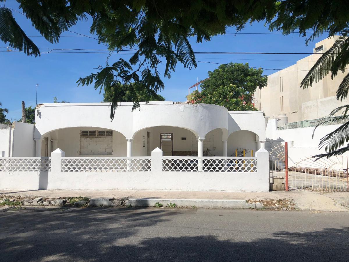 CASA PARA COMERCIO ENFRENTE DEL ESTADIO SALVADOR ALVARADOCOL. ALCALÁ MARTÍN