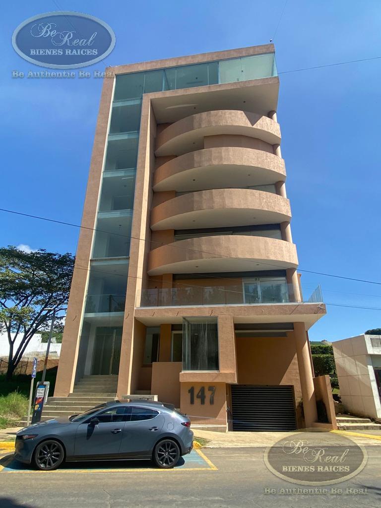 Edificio comercial en RENTA en magnifica ubicación