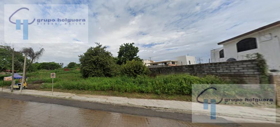 TERRENO EN VENTA SOBRE LA CALLE LOMAS DE ROSALES, CASI ESQUINA CON FELIX DE JESUS Y FRACC. VILLA VERA, TAMPICO, TAM