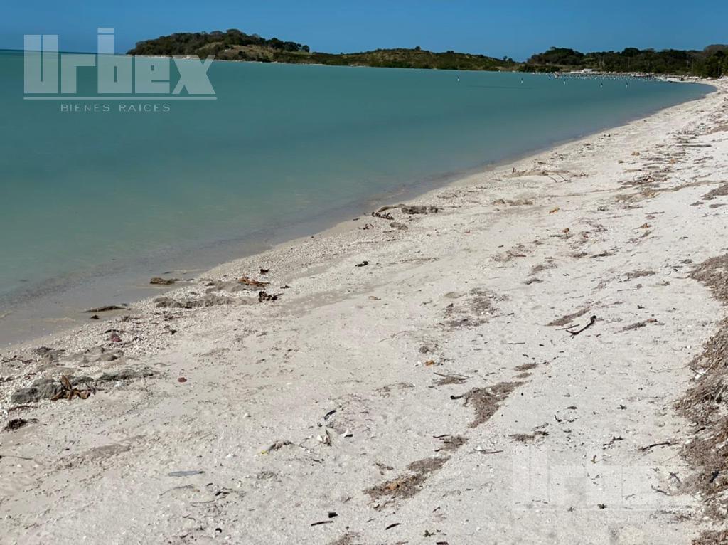 SE VENDE LOTE DE TERRENO EN ACAPULQUITO, CAMPECHE.