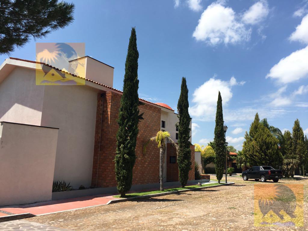 Terrenos en el camino a Atotonilco,  San Miguel de Allende, Gto