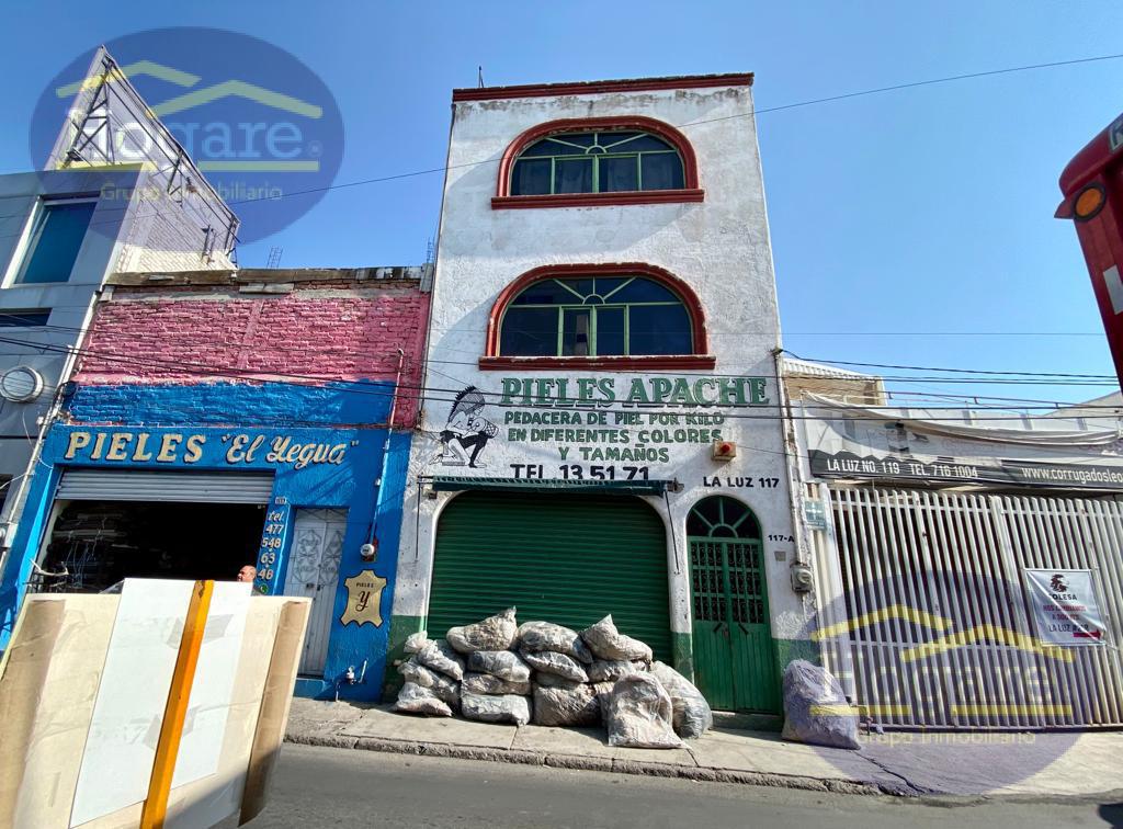 Local Comercial en Venta, Excelente Ubicación en Zona de Comercio, Coecillo, León Gto