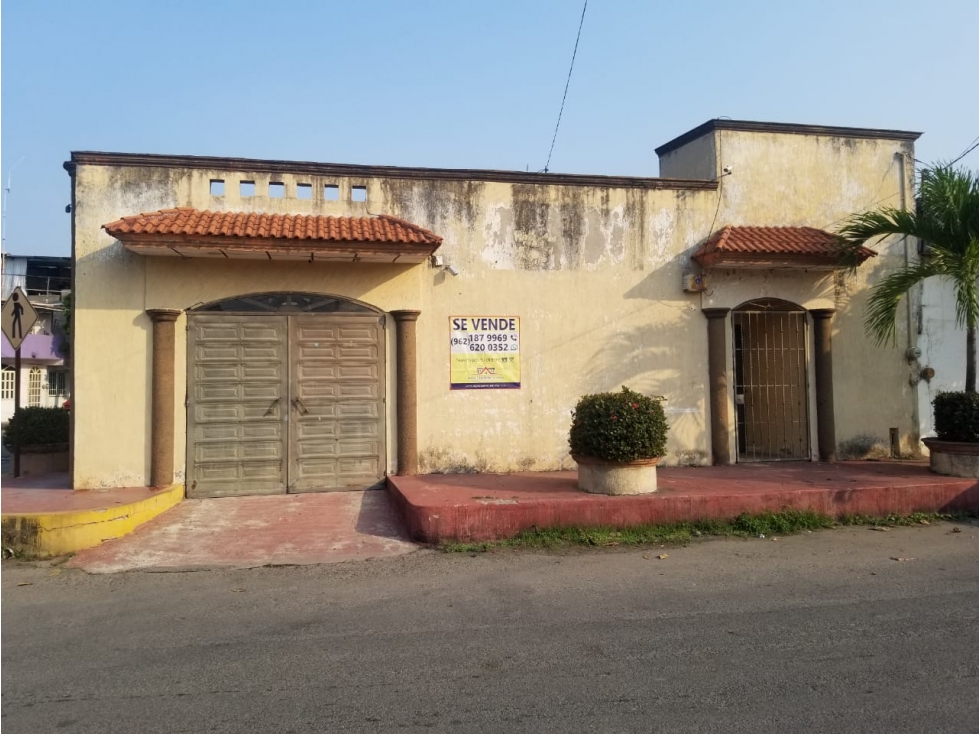 CASA EN VENTA LOS FRAC. LAURELES TAPACHULA