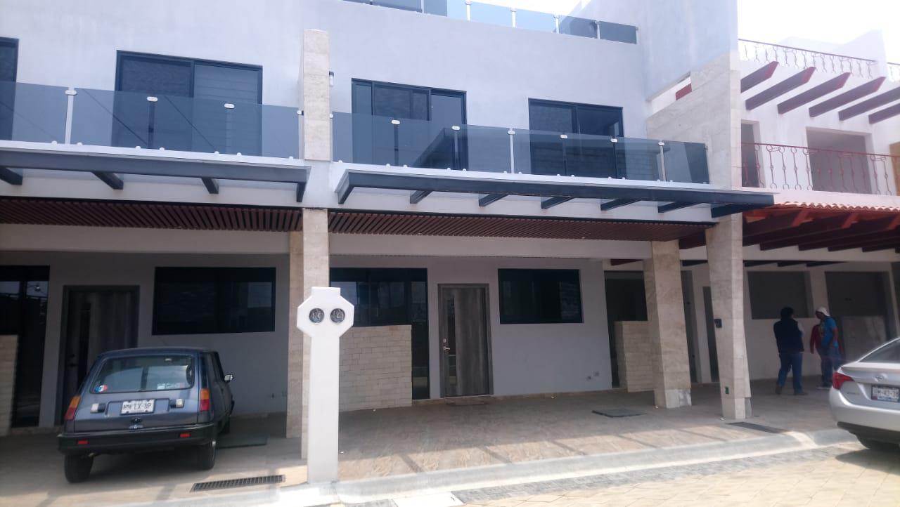 Casa En Venta, Momoxpan, A 3 Min De Plaza Cruz Del Sur