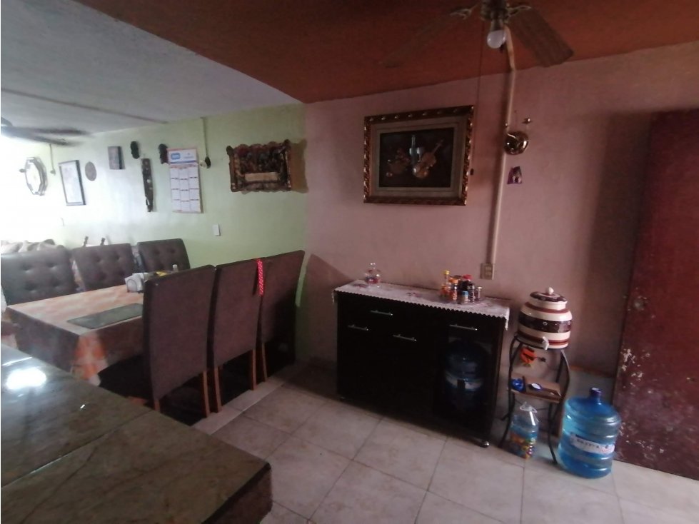 CASA EN VENTA EN BLAS CHUMACERO SAN NICOLAS