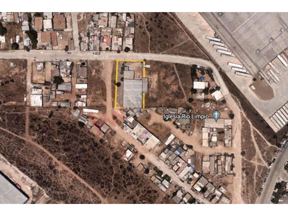 TERRENO DE 1,500 M2 A UNA CUADRA DEL CENTRO INDUSTRIAL PACIFICO