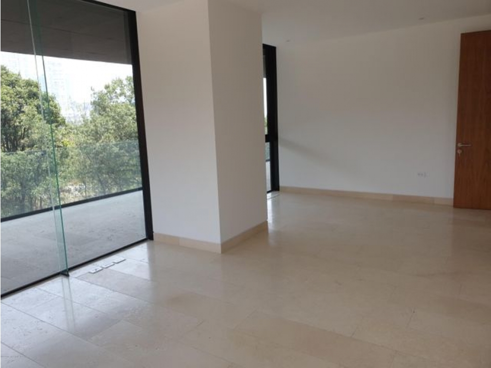 Departamento en Venta en Huixquilucan, Bosque Real LC 22-1182