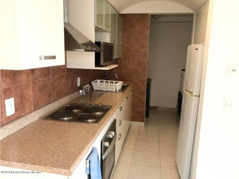 Departamento en Renta en Cuajimalpa de Morelos,Cuajimalpa LC 21-886