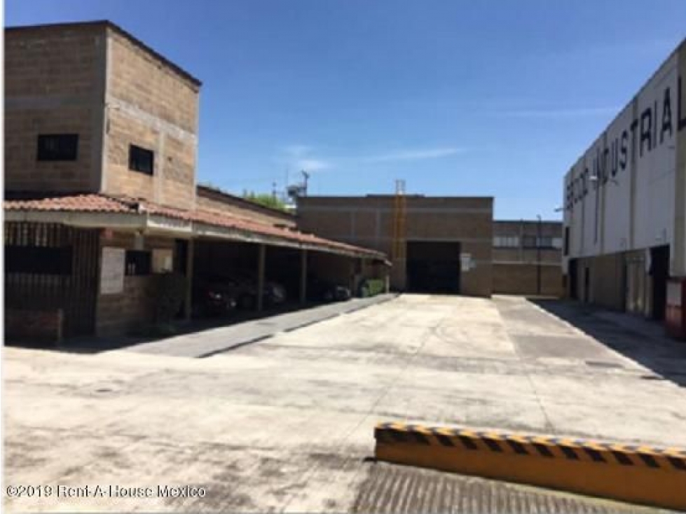 Nave industrial en venta en Circuito de la Industria Lerma 211704RU