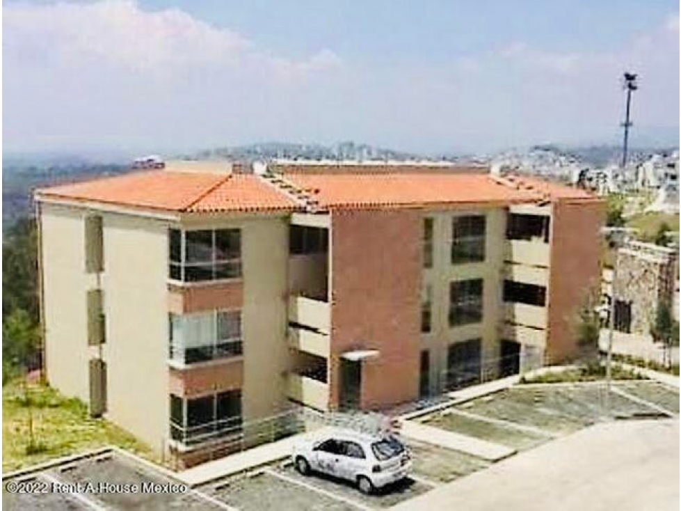 Departamento en venta en Atizapán Residencial lago de la Esmeralda DG