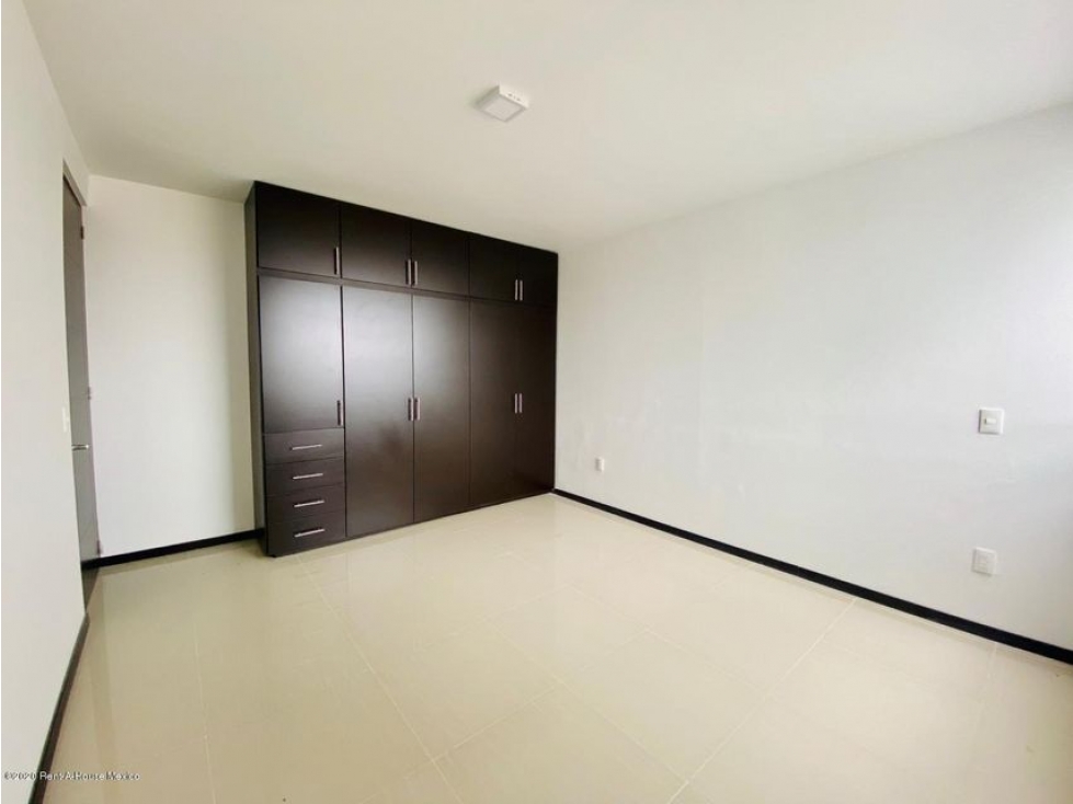 Casa en Venta en Zona Plateada   FF  21 - 2997 - 1