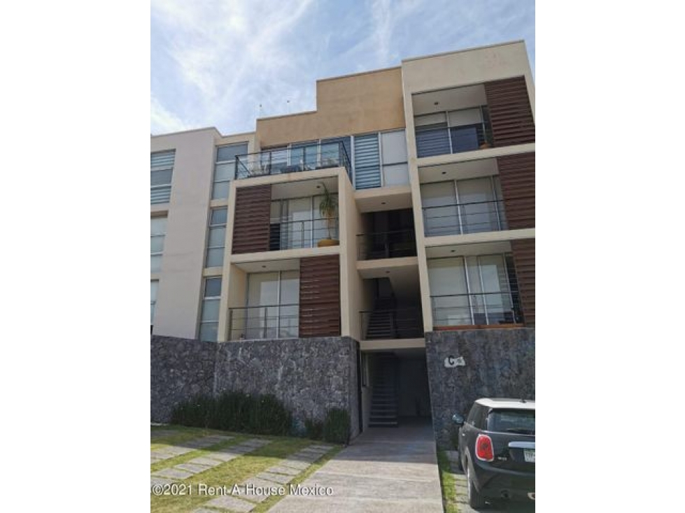 En venta amplio departamento en condesa Cimatario tiene 2 recamaras