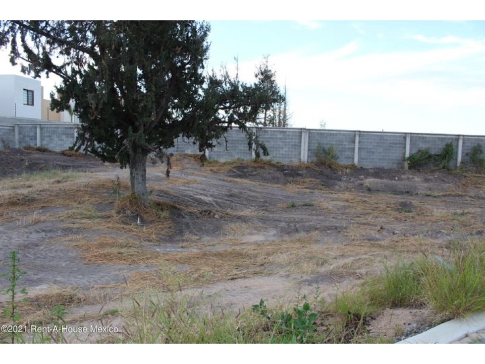 Terreno Residencial en Fraccionamiento - VENTA Hacienda Carlota