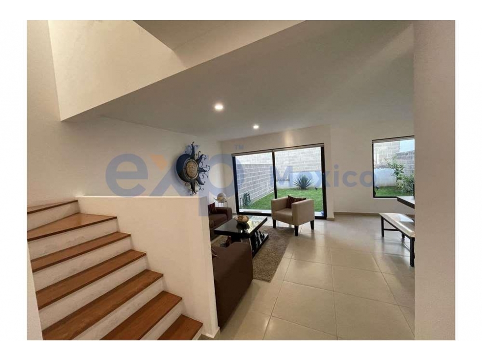 Casa en Venta Vista Bosques - Equipada - Jardín amplio