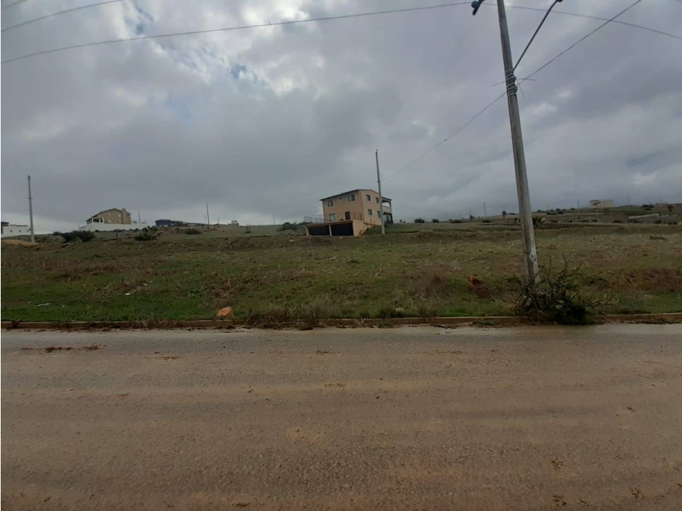 SE VENDE TERRENO EN PUERTO NUEVO