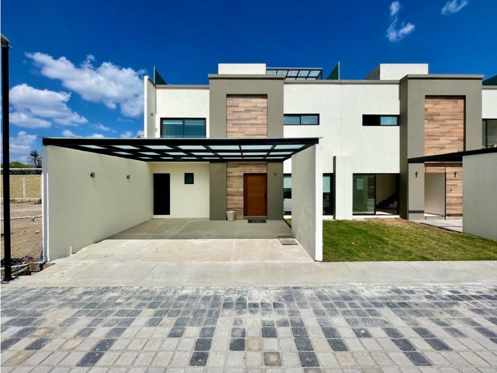 Casa Nueva en Venta en Metepec en Residencial por Av Tecnológico