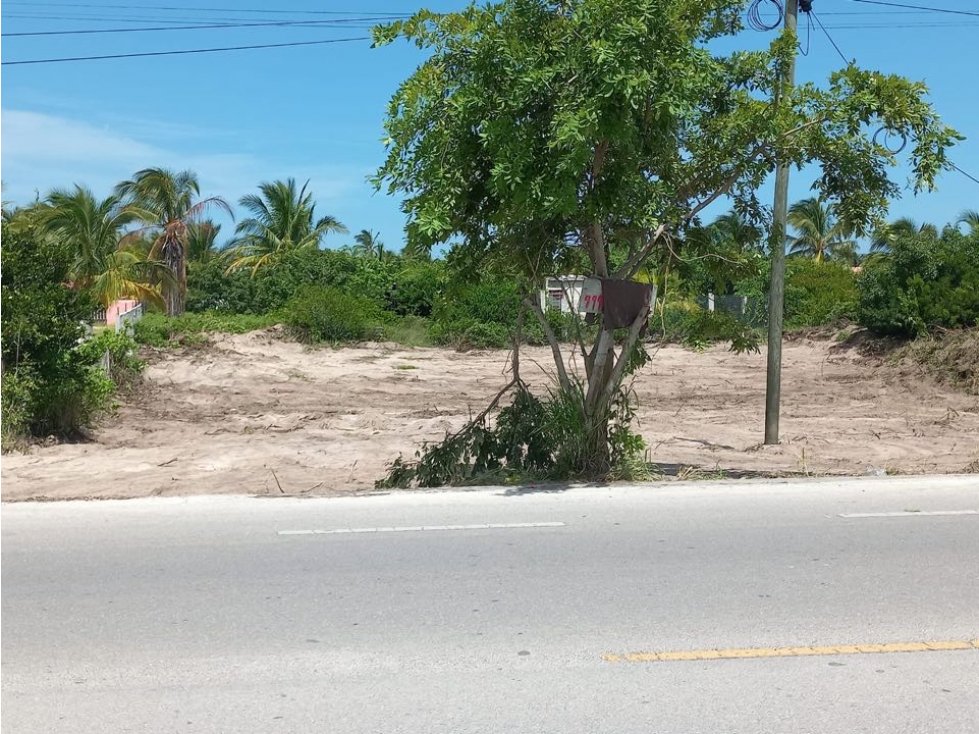 VENTA DE TERRENO EN LA PLAYA DE CHELEM, YUCATÁN